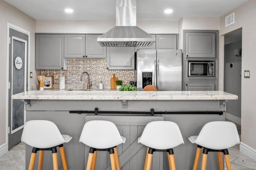 Modern Tempe Home With Heated Pool, Asu 外观 照片